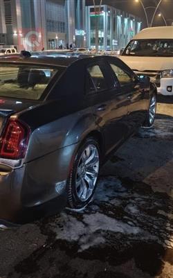 کرایسلەر 300